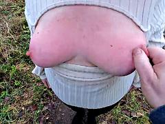 Sadomasochismus, Flashen, Hd, Erniedrigung, Nackt, Nippel, Öffentlich, Hintern versohlen