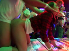 Habillées, Interracial, Lesbienne, Léchez, Orgie, Chatte, Echangistes, Mouillée