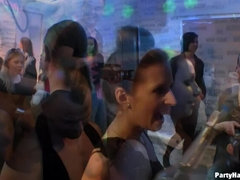 Leie, Blondine, Blasen, Braunhaarige, Verrückt, Gruppe, Handjob, Küssen