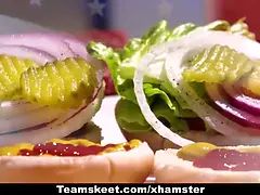 Homme nu et filles habillées, Compilation, Tir de sperme, Hard, Hd, Mère que j'aimerais baiser, Nue, Adolescente