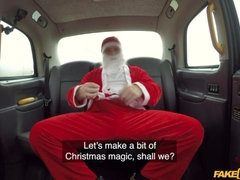 デカ尻, 車, カワイイ, 女 人男 人, 手コキする, 淫乱熟女, 赤毛, 三人