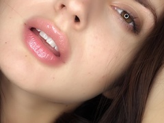 Beauty, Masturbation, Solo