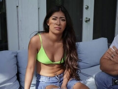 Amerikanisch, Bikini, Schwanz, Aufs gesicht abspritzen, Latina, Natürlichen titten, Zierlich, Reiten