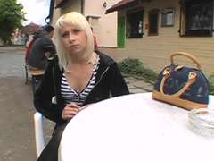 Enthousiasteling, Hardcore, Moeder die ik wil neuken, Openbaar