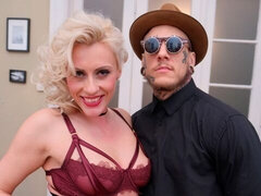 アナル, デカ尻, デカチン, デカパイ, フェラチオ, バック, ハードコア, ショートヘア