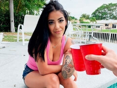 Amateur, Verga grande, Morena, Flexible, Latina, Tetas naturales, Coño, Tatuaje