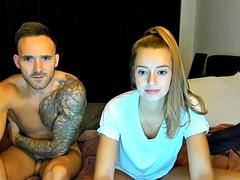 Enthousiasteling, Zwart, Blond, Ondergoed, Masturbatie, Alleen, Tieten likken, Slet