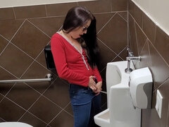 Hembra, Masturbación, Pequeña, Orinar, Público, Solo, Tetas, Inodoro