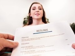 Leie, Blasen, Braunhaarige, Aufs gesicht abspritzen, Hd, Büro, Muschi, Eng