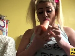 ぽっちゃり, イギリス人, ぽちゃ, ディルド, Hd, オーガズム, おもらし, タトゥー