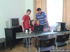 Большие сиськи, Минет, Грудастые, Чешки, Мамочка, Киски, Реалити, Втроем