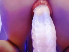 squirting toy fill tight pussy