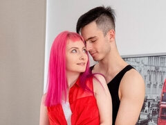 Sucer une bite, En levrette, Pénis, Chatte, Rousse roux, Maigrichonne, Adolescente, Mouillée