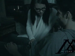 Mamada, Morena, Corridas, Garganta profunda, Pajear, Adolescente, Trio, Clasico