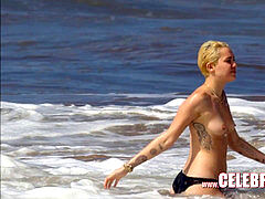 Loony Mega Celeb Miley Cyrus fully bare collection