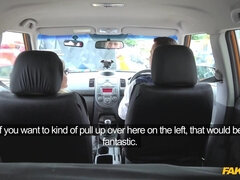 Blond, Auto, Tieten likken