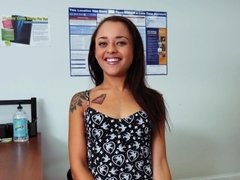 Nana, Gros seins, Sucer une bite, Éjaculation interne, Tir de sperme, En levrette, Hard, Tatouage