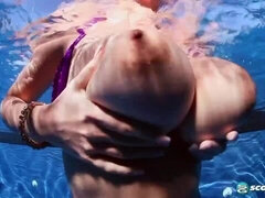 Leie, Grosser arsch, Grosse titten, Lingerie, Milf, Nackt, Entkleiden, Unter wasser