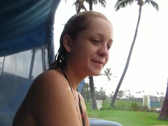 Amateur, Plage, Bikini, Blonde, Petite amie, Petite femme, Piscine, Rasée