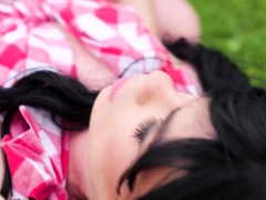 Outdoor trap femboi giving lipservice