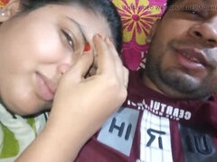 18 ans, Derrière les coulisses, Couple, Conversation vulgaire, Première fois, Hd, Indienne, Maman