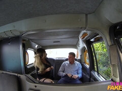 Amateur, Coche, Corridas faciales, Hembra, Pajear, Al aire libre, Anilingus, Nalgadas