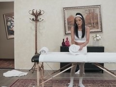 Grote mammen, Pijpbeurt, Bruinharig, Hondjeshouding, Sperma in gezicht, Hd, Latijnse vrouw, Rijden