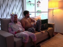 Amateur, Nana, Blonde, Brunette brune, Hard, Pov