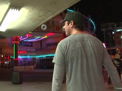 Минет, Брюнетки, Грудастые, Парочка, Секс без цензуры, На публике, Бритые, Курящие