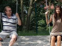 Braunhaarige, Handjob, Lecken, Natürlichen titten, Im freien, Muschi, Rasiert, Jungendliche (18+)