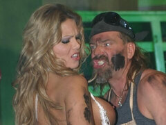 Grosser arsch, Grosser schwanz, Grosse titten, Blondine, Blasen, Gruppe, Interrassisch, Milf