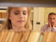 ブロンド, 指いじり, ハードコア, なめる, オマンコ, 剃毛, スカート, オッパイの