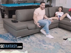 Pijpbeurt, Condoom, Sperma shot, Diep in de keel, Handbeurt, Hardcore, Likken, Tieten likken