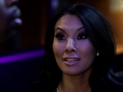 Asiatique, Noire, Sucer une bite, En levrette, Léchez, Bureau, Pov, Adolescente
