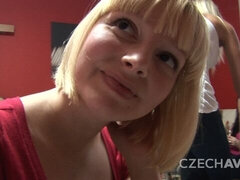 Enthousiasteling, Pijpbeurt, Rondborstig, Hondjeshouding, Huisgemaakt, Natuurlijke tieten, Geschoren, Rok