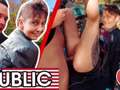 Gorda, Alemán, Abuelita, Al aire libre, Pov, Público, Cabello corto, Feo