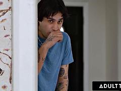 Anal, Chica, Tetas grandes, Británico, Atrapados, Madres para coger, Madrastra, Tetas