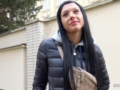 18 ans, Tir de sperme, Hard, Petite femme, Public, Réalité, Adolescente, Nénés