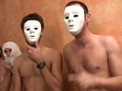 Grosse titten, Braunhaarige, Besamung, Kehlenfick, Gruppe, Hd, Lingerie, Nippel