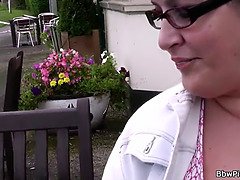 ぽっちゃり, デカ尻, デカパイ, ぽちゃ, 巨大, 淫乱熟女, 公共, オッパイの