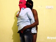 18 ans, Sucer une bite, Indienne, Softcore