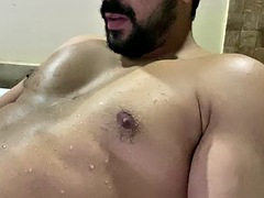 Tir de sperme, Homosexuelle, Poilue, Branlette thaïlandaise, Hôtel, Fille latino, Masturbation, Solo