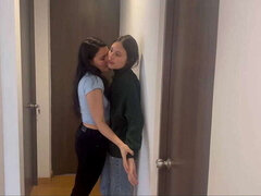 Enthousiasteling, Vingeren, Huisgemaakt, Lesbisch, Likken, Kantoor, Kut duiken