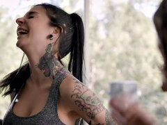 Rubia, Morena, Gafas, Besar, Cocina, Lesbiana, Madres para coger, Tatuaje