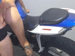 Amateur, Culo grande, Pareja, Hd, Tacones, Público, Chorro, Inodoro