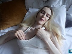 巨乳な, カワイイ, チン, ハードコア, 天然, 自然山雀, 小柄, フェラする