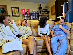 アジア人, デカパイ, 医者, フェティッシュ, ガリガリ, 生徒, 三人, オッパイの