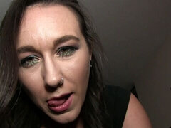 素人, 茶髪の, ドレス, 指いじり, オナニー, 自然山雀, ストリッピング, タトゥー