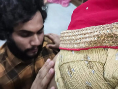 アジア人, お尻, カップル, インド人, キス, なめる, スカートのぞき, 妻