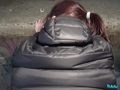 Amateur, Mamada, Engañando, Pareja, Pajear, Al aire libre, Pov, Público